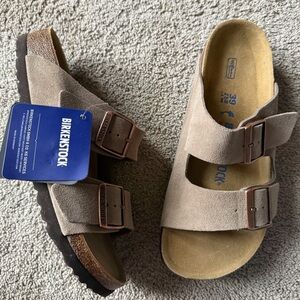 Birkenstock Arizona Suede Sandals in Taupe ladies 8 men’s 6